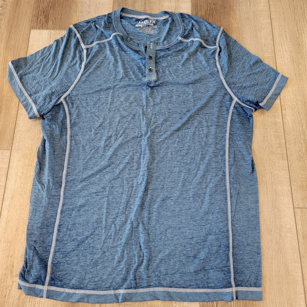 Short sleeve Henley tee